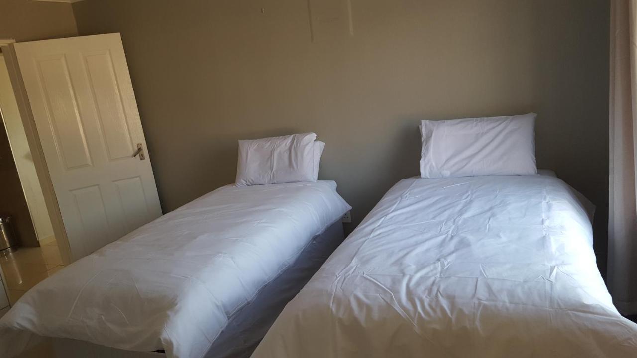 Tlelakufuma Guest House Johannesburg Exterior foto